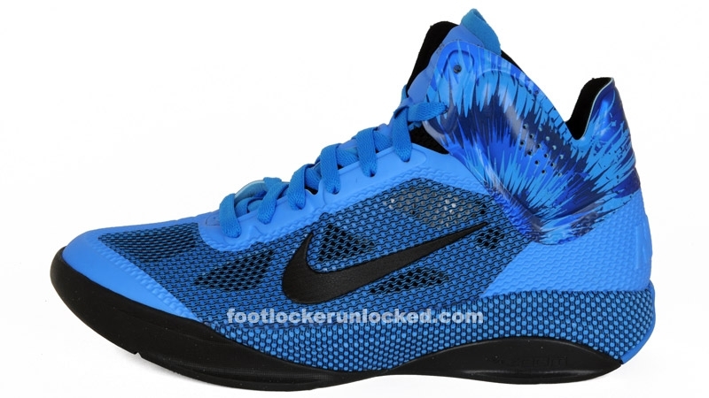 Large_nike_hyperfuse_photo_blueblack
