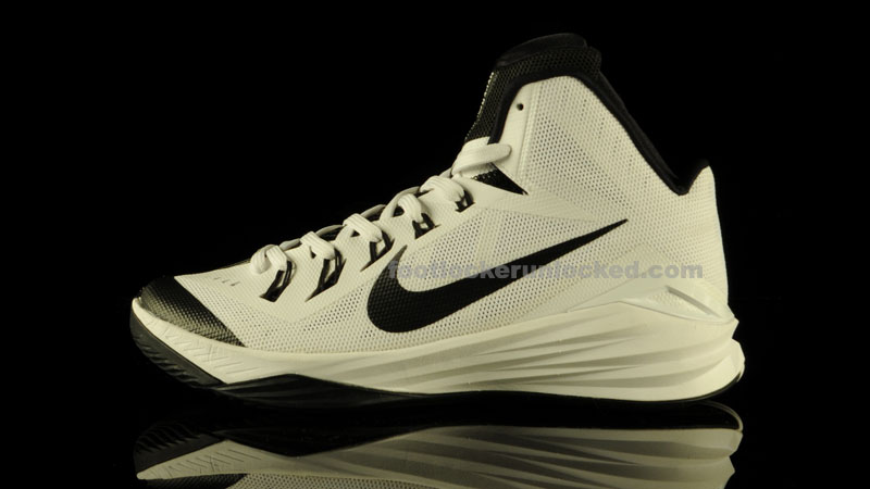nike hyperdunk footlocker