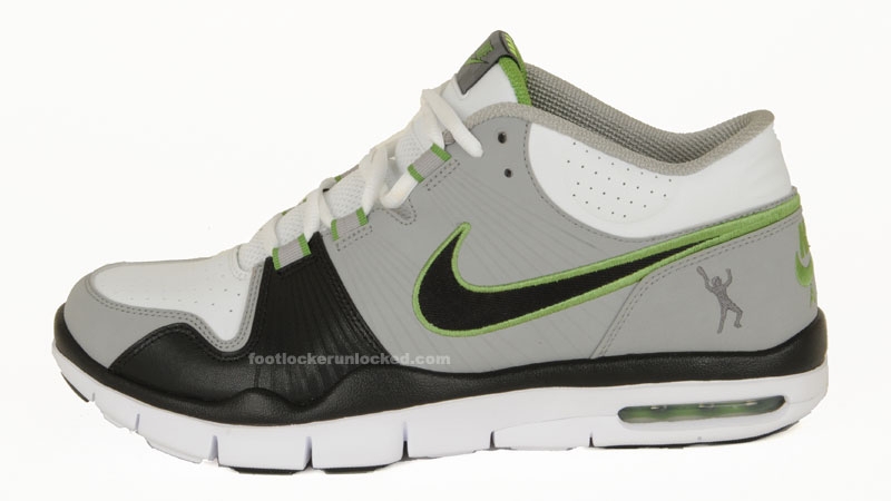 Large_trainer_1_mac_knows_1